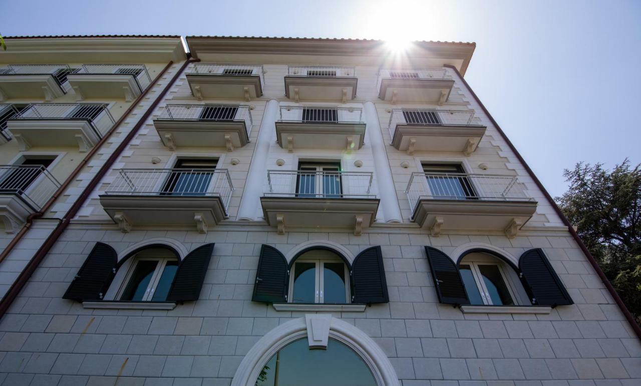 Le Fratte Luxury Home Castellammare di Stabia Bagian luar foto
