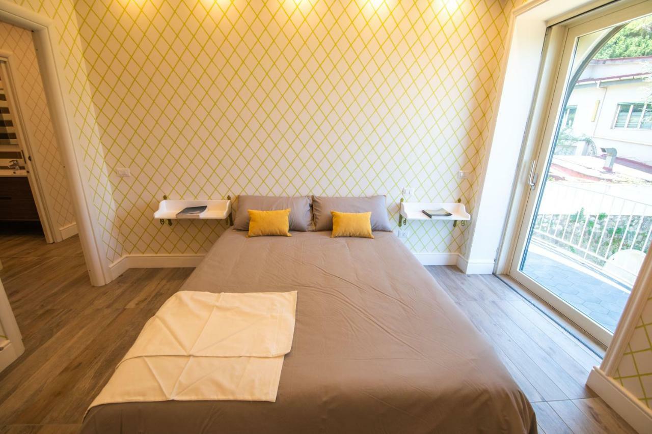 Le Fratte Luxury Home Castellammare di Stabia Bagian luar foto